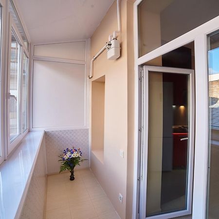 2 Bedrooms Apartment 150M From Opera House Leópolis Exterior foto