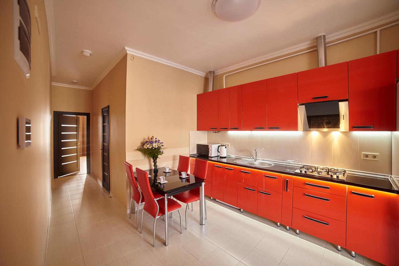 2 Bedrooms Apartment 150M From Opera House Leópolis Exterior foto
