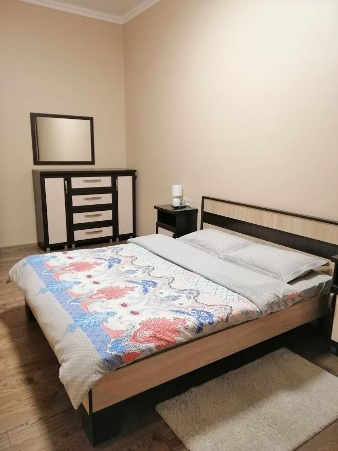 2 Bedrooms Apartment 150M From Opera House Leópolis Exterior foto